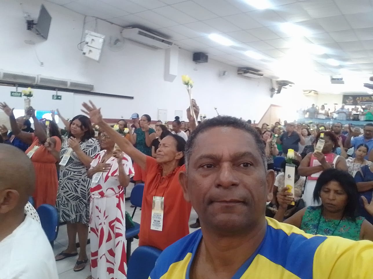 AMAS da Igreja Mundial do Poder de Deus beneficia os assistidos da ACDHAM