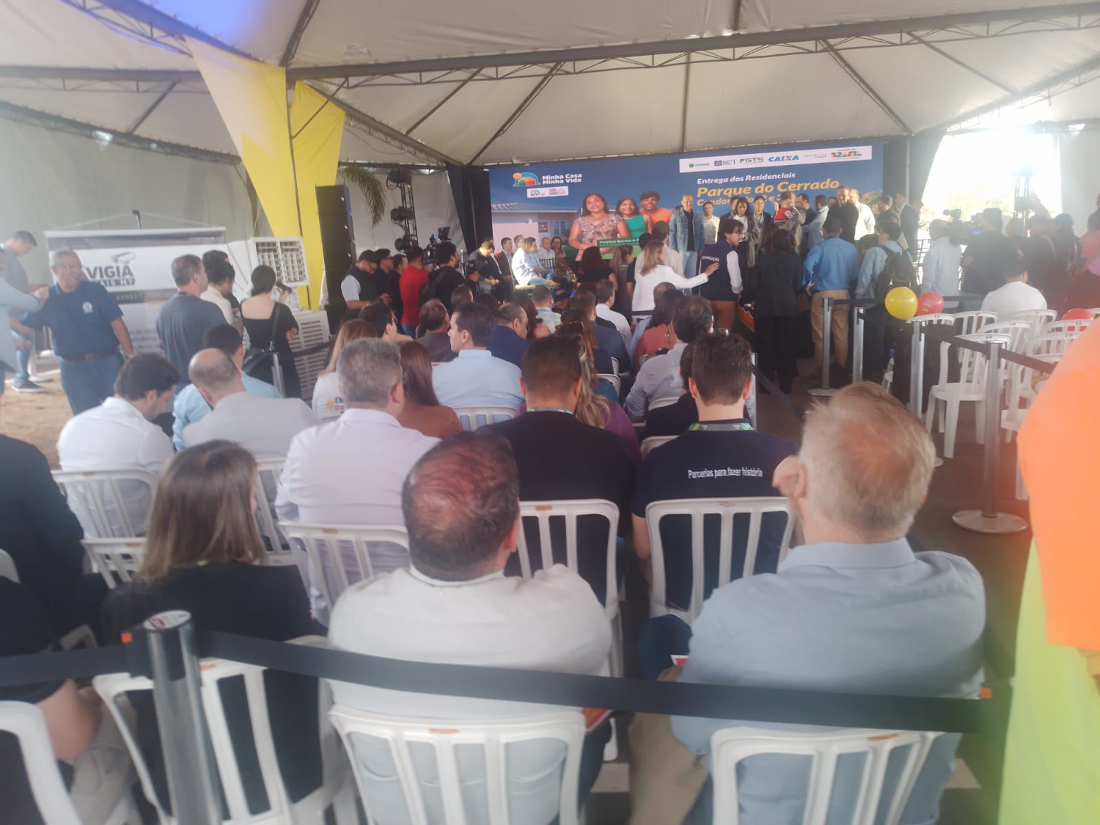 Emídio de Souza critica falta de políticas habitacionais do governo Mauro Mendes