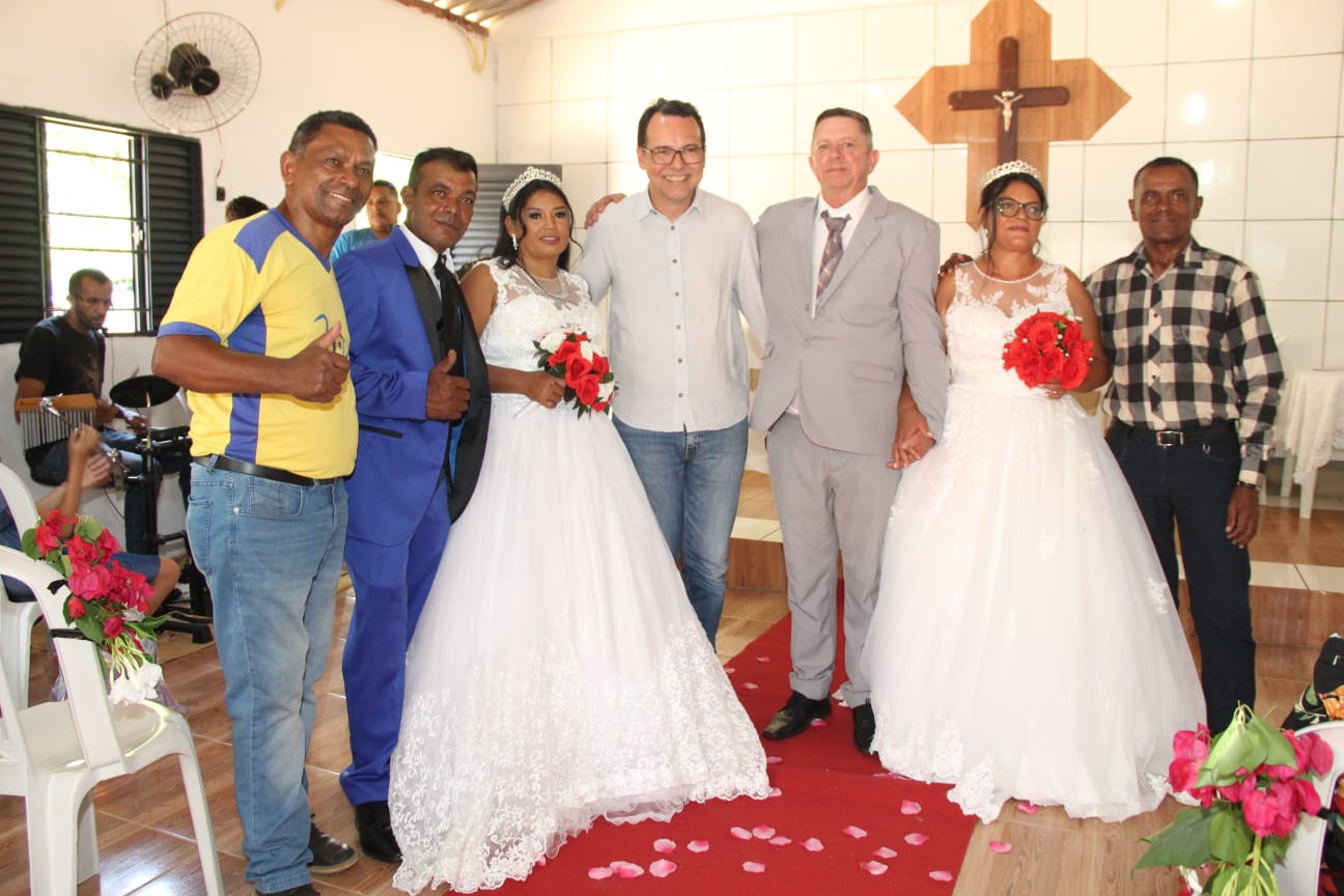 Deputado estadual Lúdio Cabral (PT) e Emídio de Souza ACDHAM, participaram da cerimônia de casamento